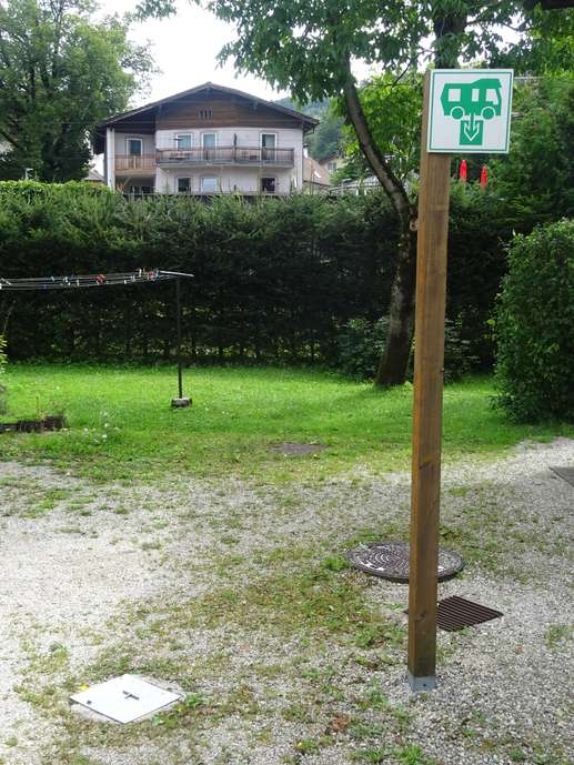Einem Ort wurde ein Foto hinzugefügt