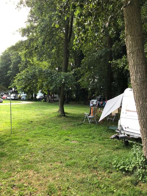 Einem Ort wurde ein Foto hinzugefügt