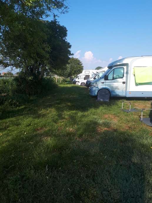 Einem Ort wurde ein Foto hinzugefügt