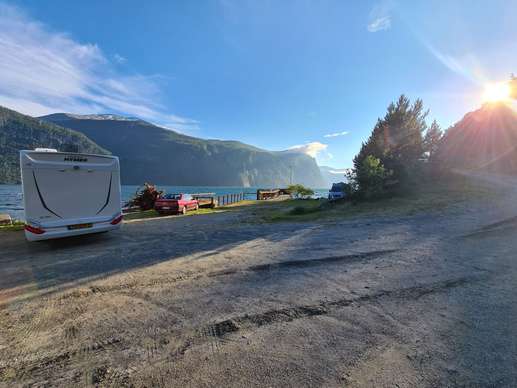 Een foto toegevoegd aan een locatie