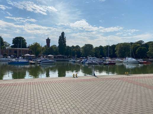 Added a photo to a location