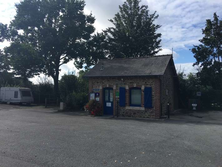 Camping Municipal de Vitré***