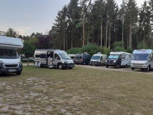 Einem Ort wurde ein Foto hinzugefügt