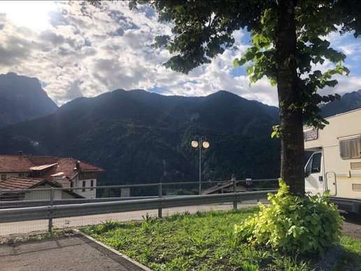 Aggiunta una foto a una posizione
