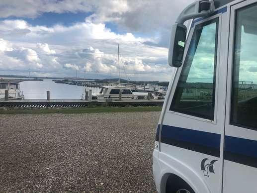 Einem Ort wurde ein Foto hinzugefügt