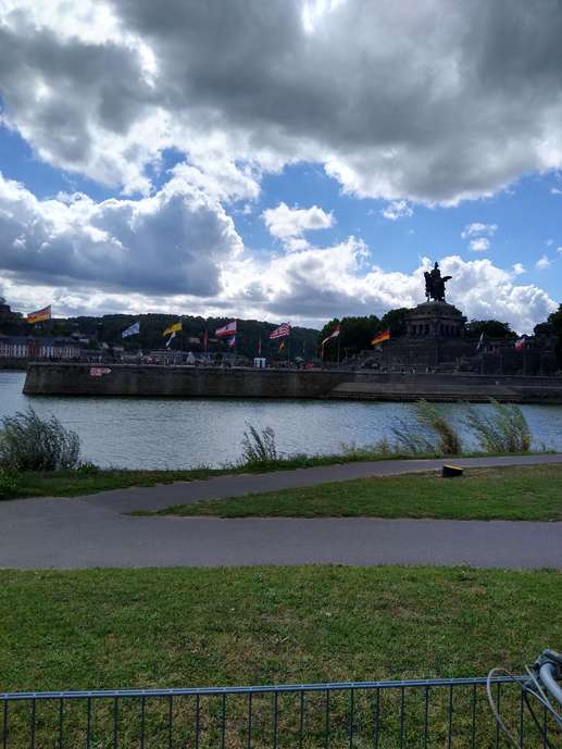 Een foto toegevoegd aan een locatie