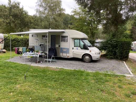 Einem Ort wurde ein Foto hinzugefügt