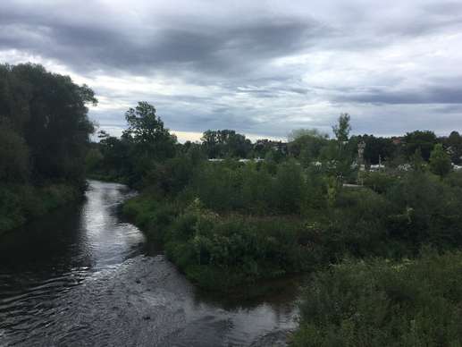 Einem Ort wurde ein Foto hinzugefügt