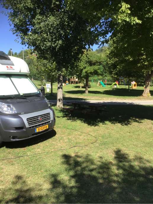 Een foto toegevoegd aan een locatie