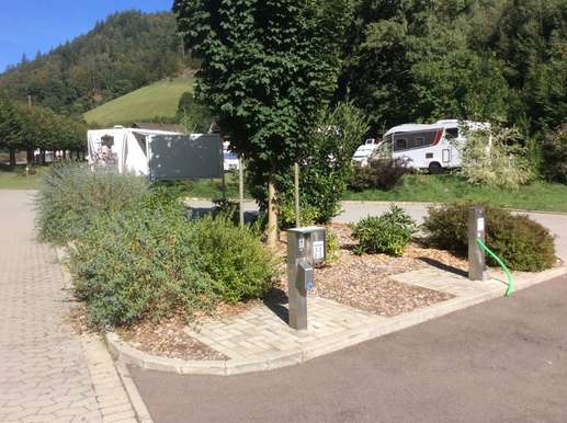 Einem Ort wurde ein Foto hinzugefügt