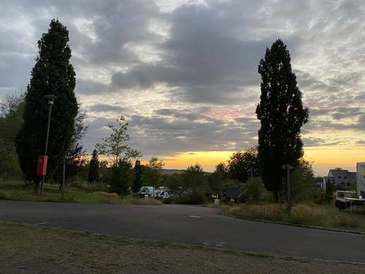 Einem Ort wurde ein Foto hinzugefügt