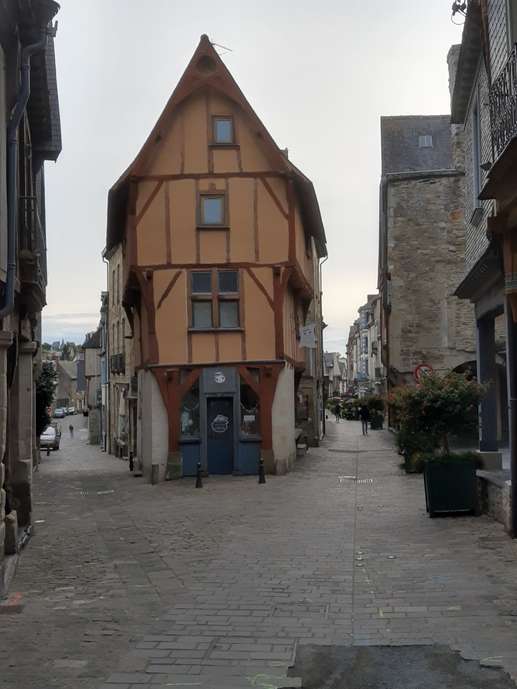 Einem Ort wurde ein Foto hinzugefügt