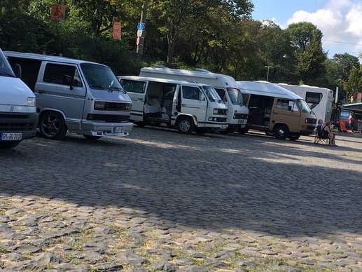 Einem Ort wurde ein Foto hinzugefügt