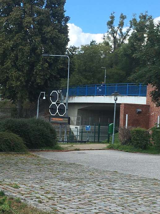 Einem Ort wurde ein Foto hinzugefügt