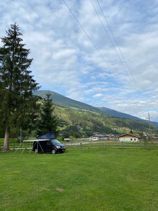 Einem Ort wurde ein Foto hinzugefügt