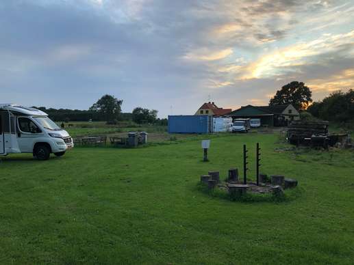 Added a photo to a location