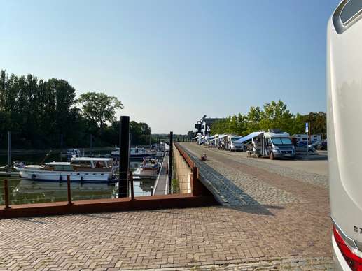Added a photo to a location