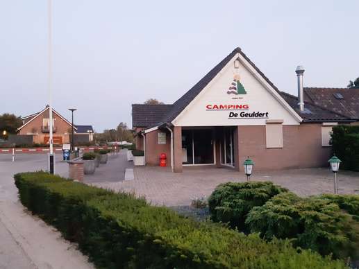 Einem Ort wurde ein Foto hinzugefügt