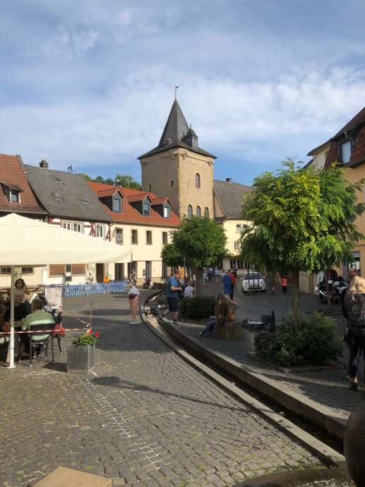Einem Ort wurde ein Foto hinzugefügt