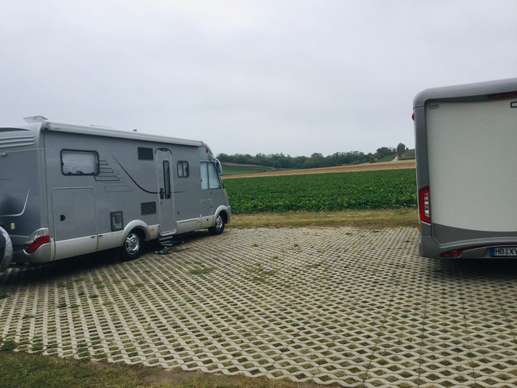Einem Ort wurde ein Foto hinzugefügt