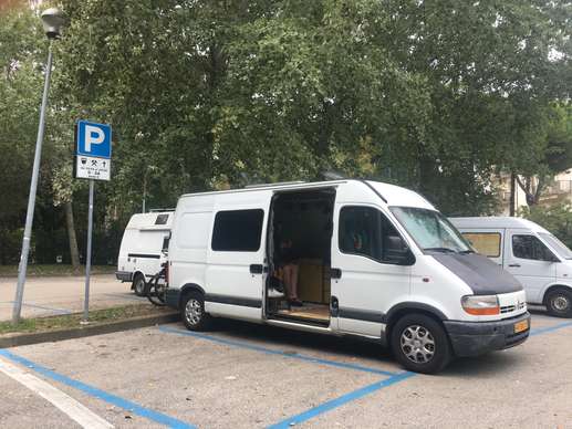Einem Ort wurde ein Foto hinzugefügt