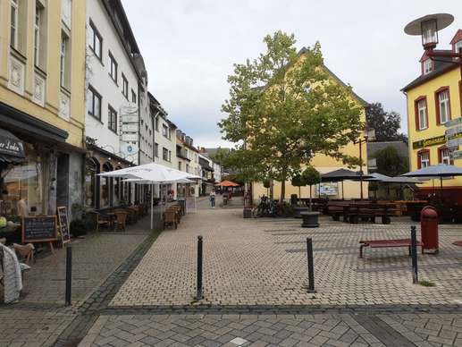 Einem Ort wurde ein Foto hinzugefügt