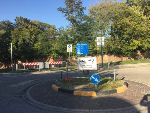 Einem Ort wurde ein Foto hinzugefügt