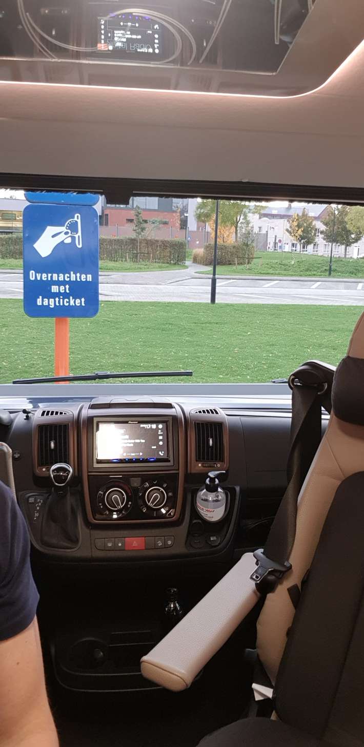 Parking  Pas