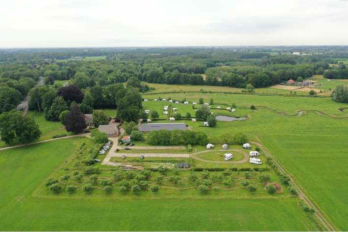 Camperplaats De Adelaar