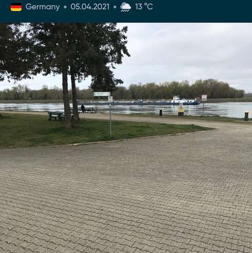 Einem Ort wurde ein Foto hinzugefügt