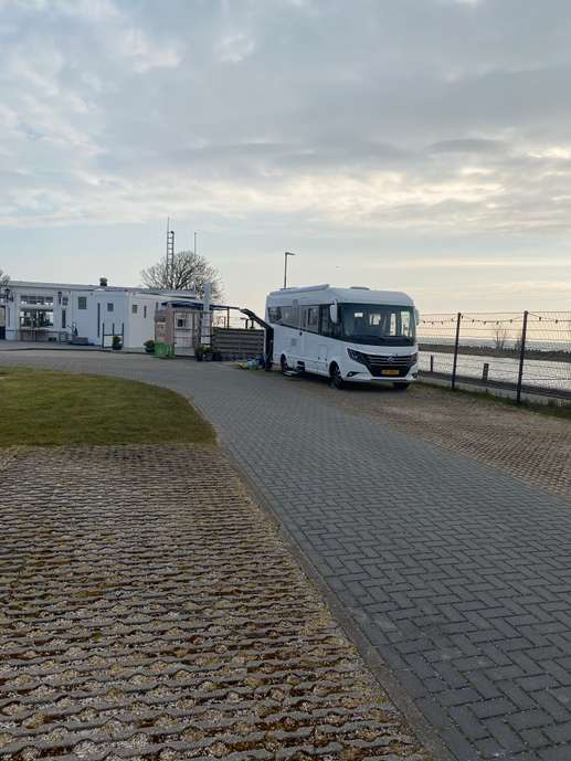 Een foto toegevoegd aan een locatie