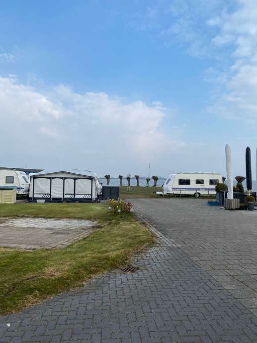 Een foto toegevoegd aan een locatie
