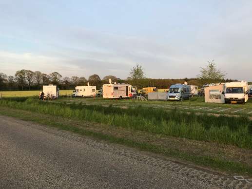 Einem Ort wurde ein Foto hinzugefügt