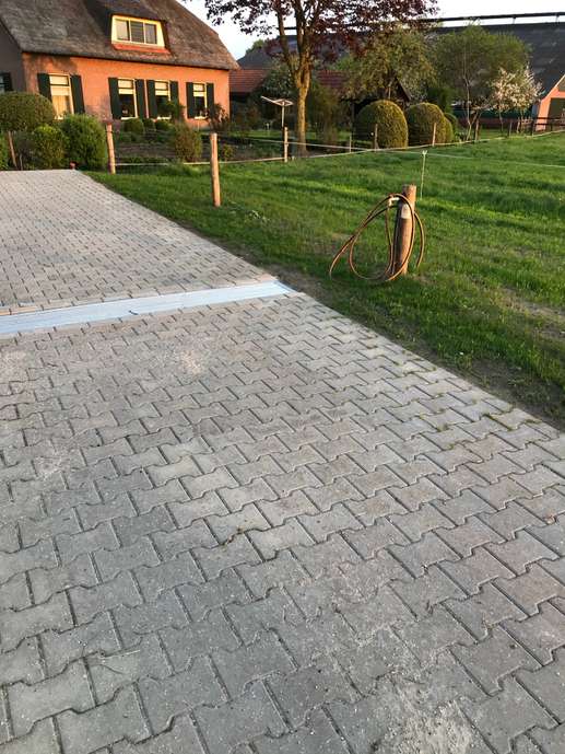 Einem Ort wurde ein Foto hinzugefügt