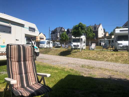 Einem Ort wurde ein Foto hinzugefügt