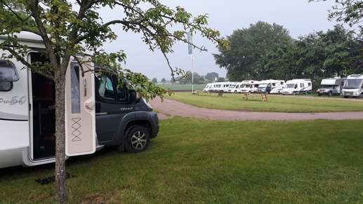 Einem Ort wurde ein Foto hinzugefügt