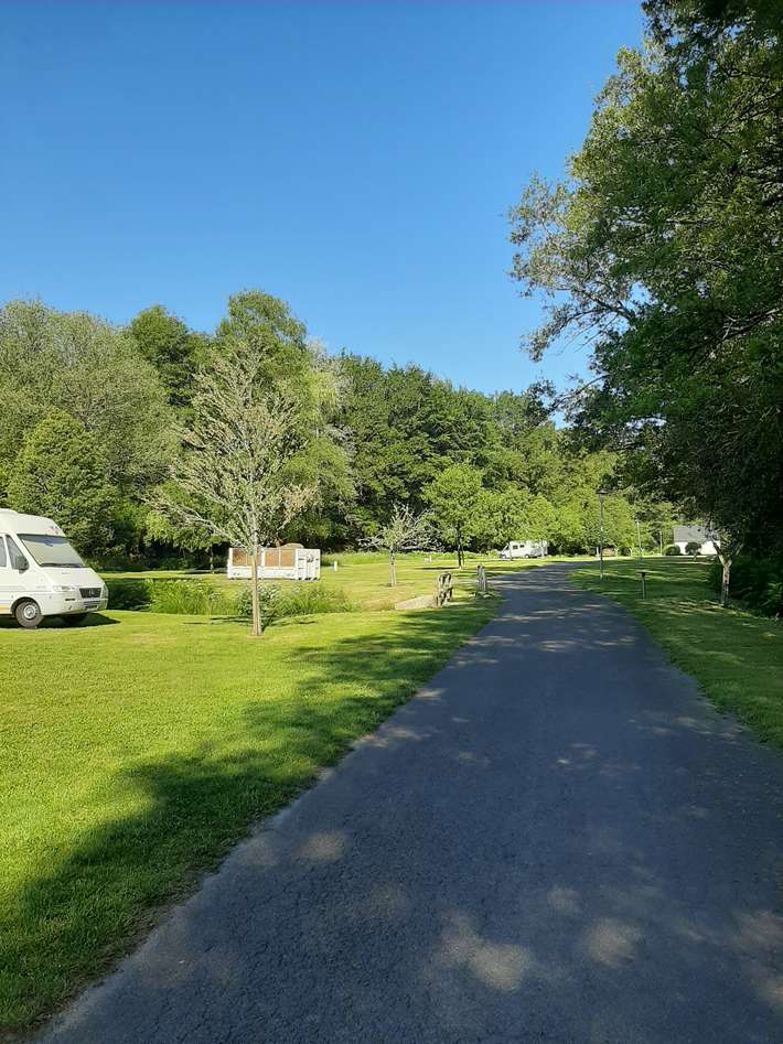 Aire de Camping-Car L'Etang de Celac