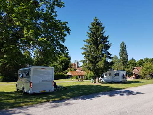 Added a photo to a location