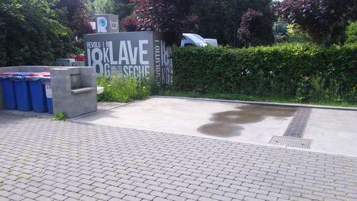 Added a photo to a location