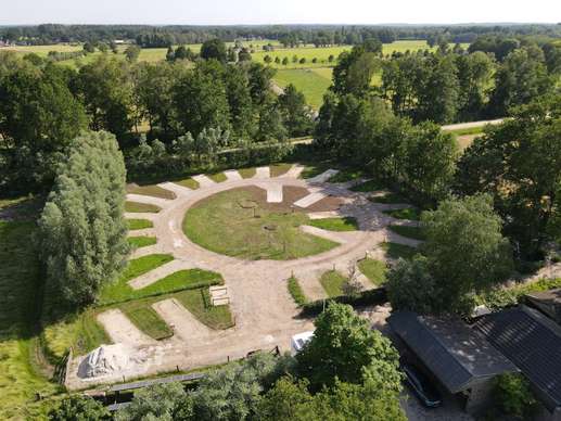 Een foto toegevoegd aan een locatie