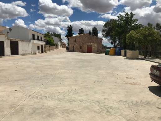 Added a photo to a location