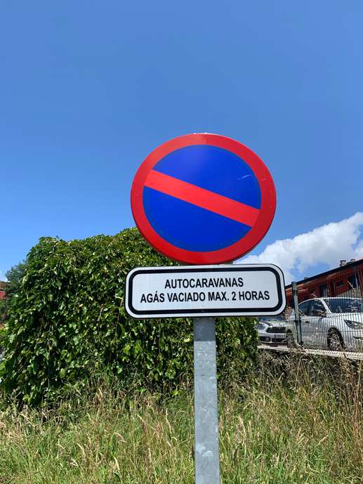Einem Ort wurde ein Foto hinzugefügt