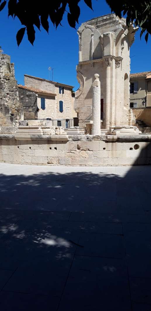 Added a photo to a location