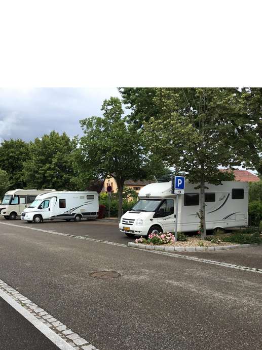 Einem Ort wurde ein Foto hinzugefügt