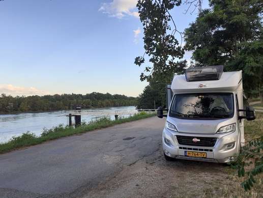 Een foto toegevoegd aan een locatie