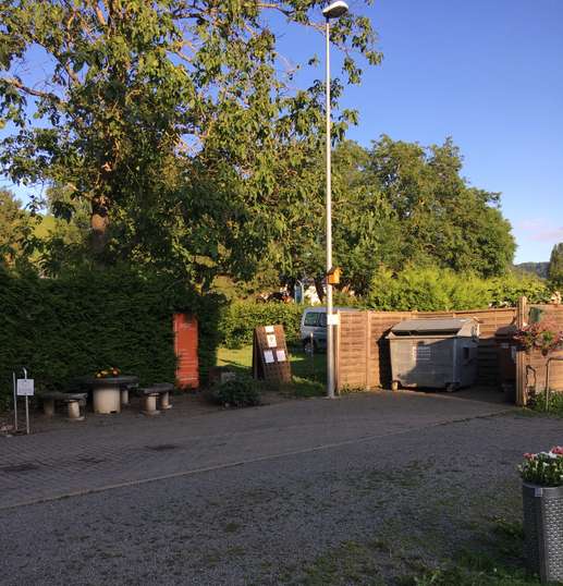 Einem Ort wurde ein Foto hinzugefügt