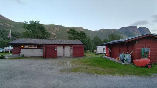 Added a photo to a location