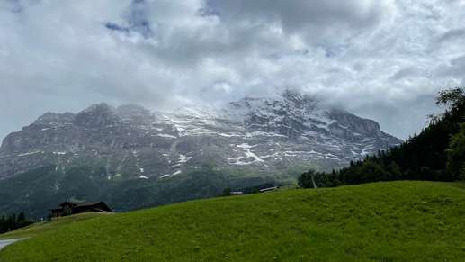 Einem Ort wurde ein Foto hinzugefügt