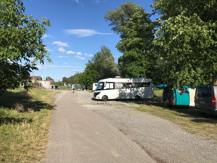 Parking Oberloiben