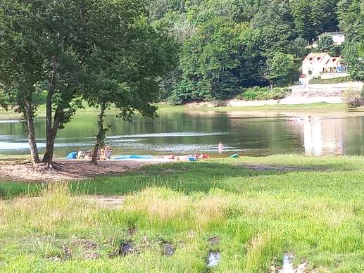 Added a photo to a location